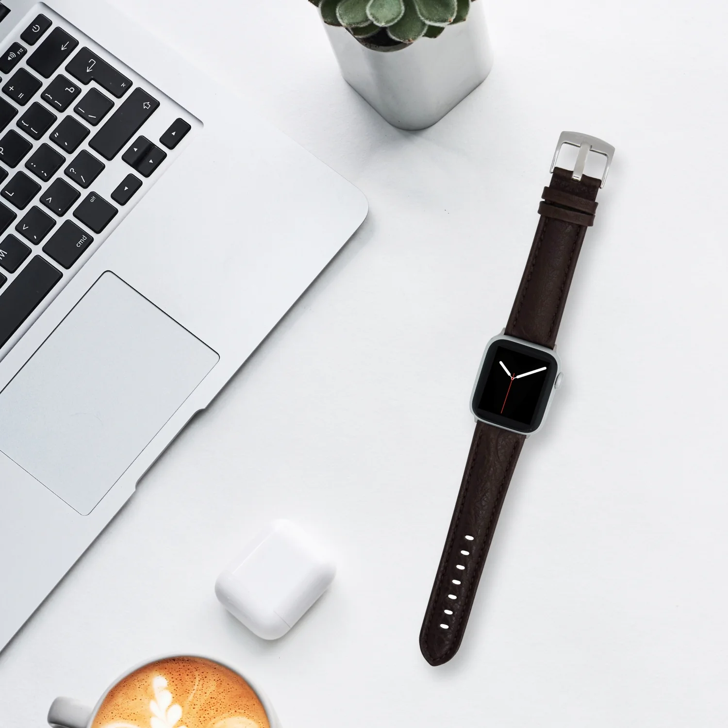 Classic Leather Buffalo Pattern Band for Apple Watch Ultra & Series 8/7/6/5/4/3/2/1/SE Brown (42mm | 44mm | 45mm | 49mm) | Dial - Image 4