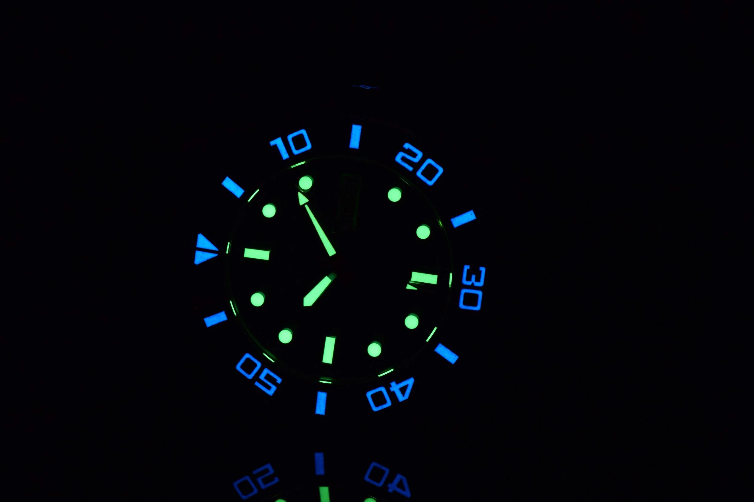 Divemaster 42 NH36 Automatic Black Dial | Black Dial Dial - Image 4