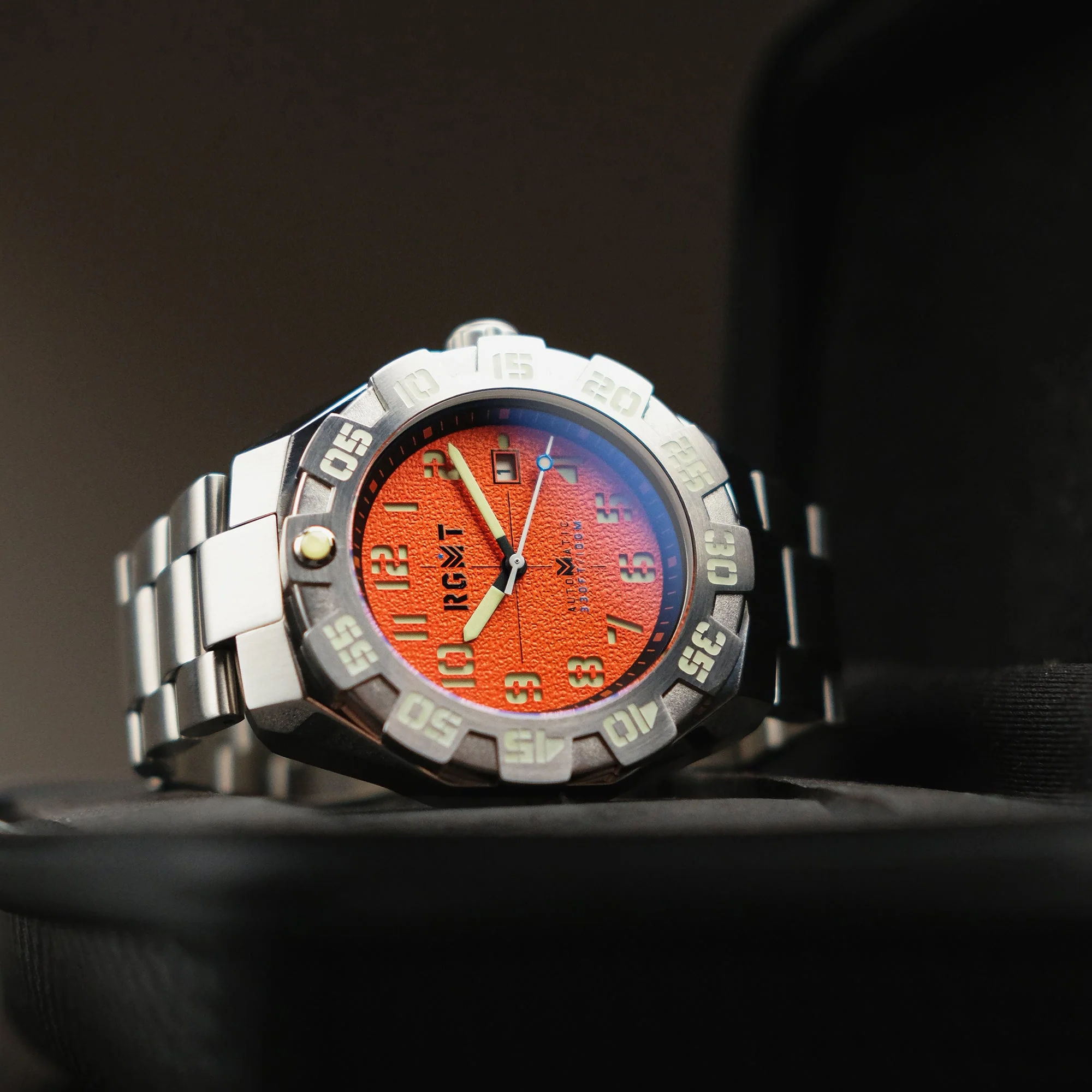 New Field Master Automatic Orange / Stainless Steel | Orange Dial - Image 10