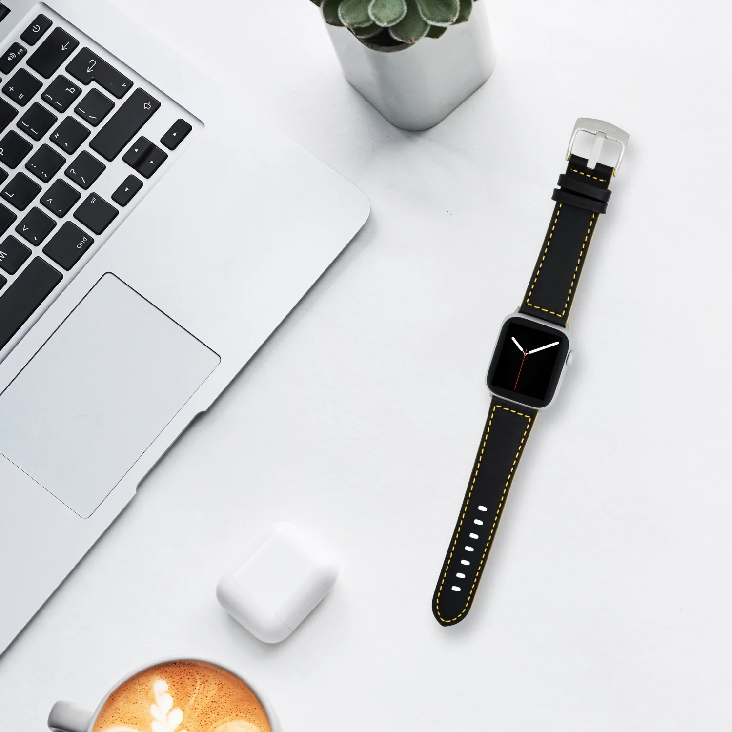 Thick Leather Two-Tone Racer Band for Apple Watch Ultra & Series 8/7/6/5/4/3/2/1/SE Black & Yellow (42mm | 44mm | 45mm | 49mm) |  Dial - Image 4