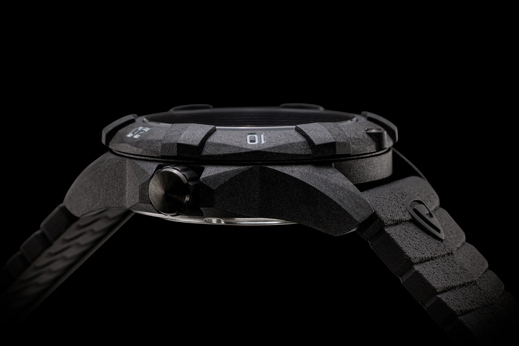 USMC Carbon Dive CARBON CASE/BLACK & SAND DIAL/BLACK STRAP | Black Dial - Image 4